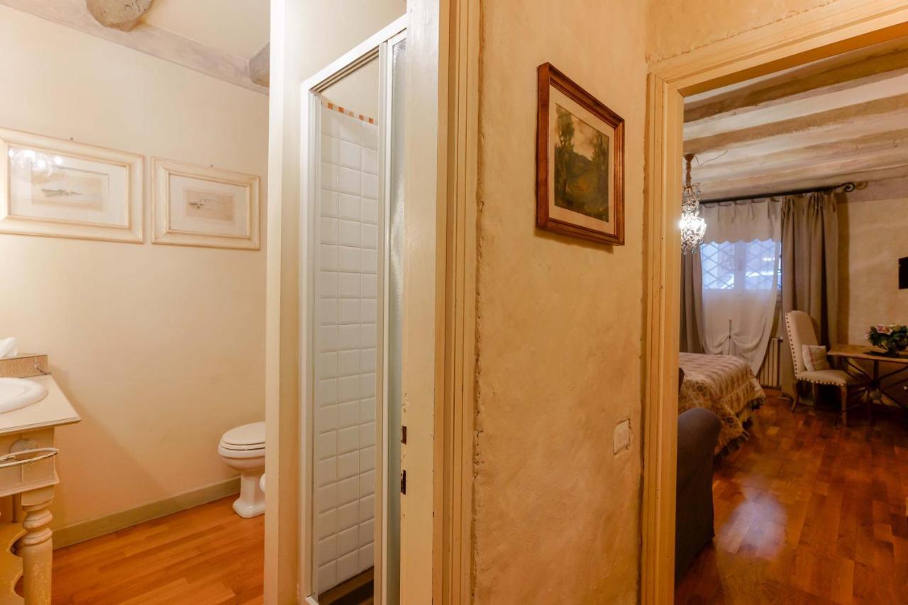 Gallery Guesthouse Bolonia Exterior foto