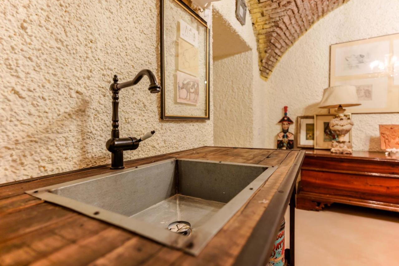 Gallery Guesthouse Bolonia Exterior foto