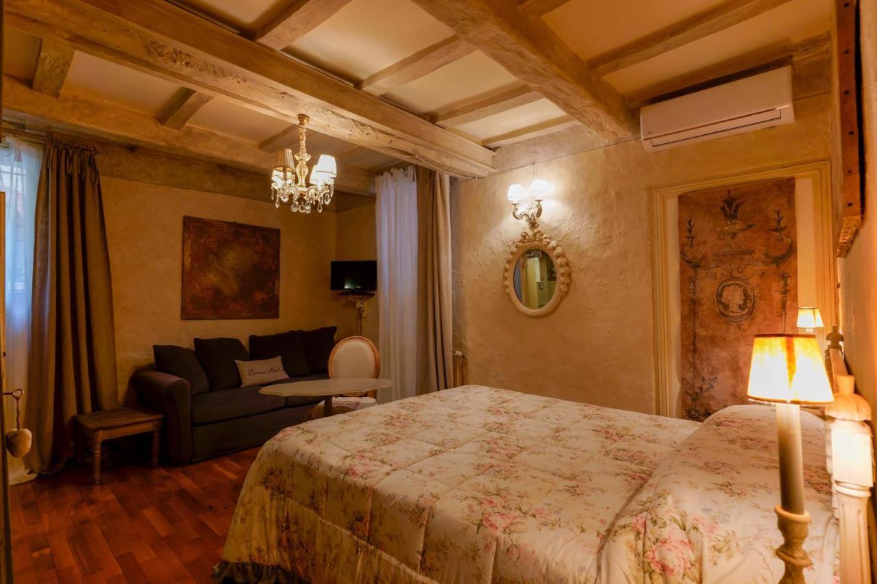 Gallery Guesthouse Bolonia Exterior foto
